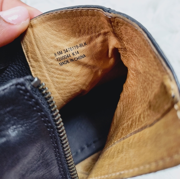 FRYE Marlene Twisted Leather Sandals Black Flat Open Toe Size 8.5 - Picture 7 of 8